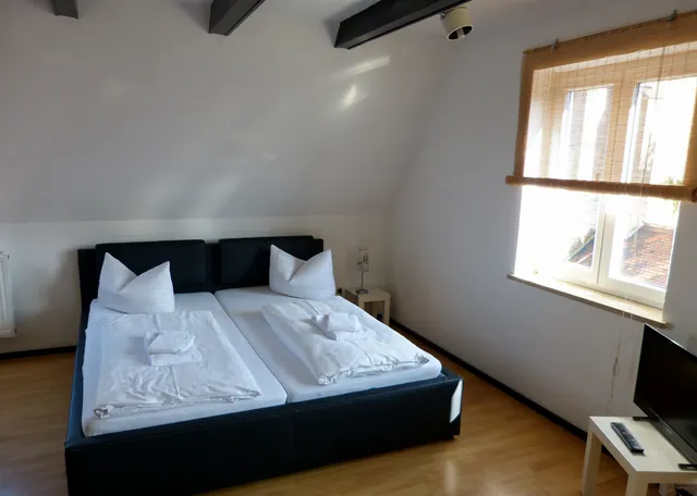 Standard+ Studio A4 – Innenstadt